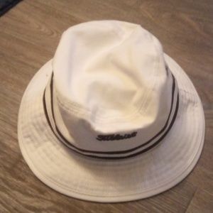 Titleist bucket hat